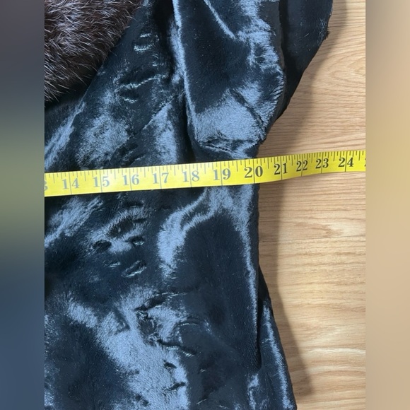 City Fur New Vintage Womens Coat - Picture 9 of 11